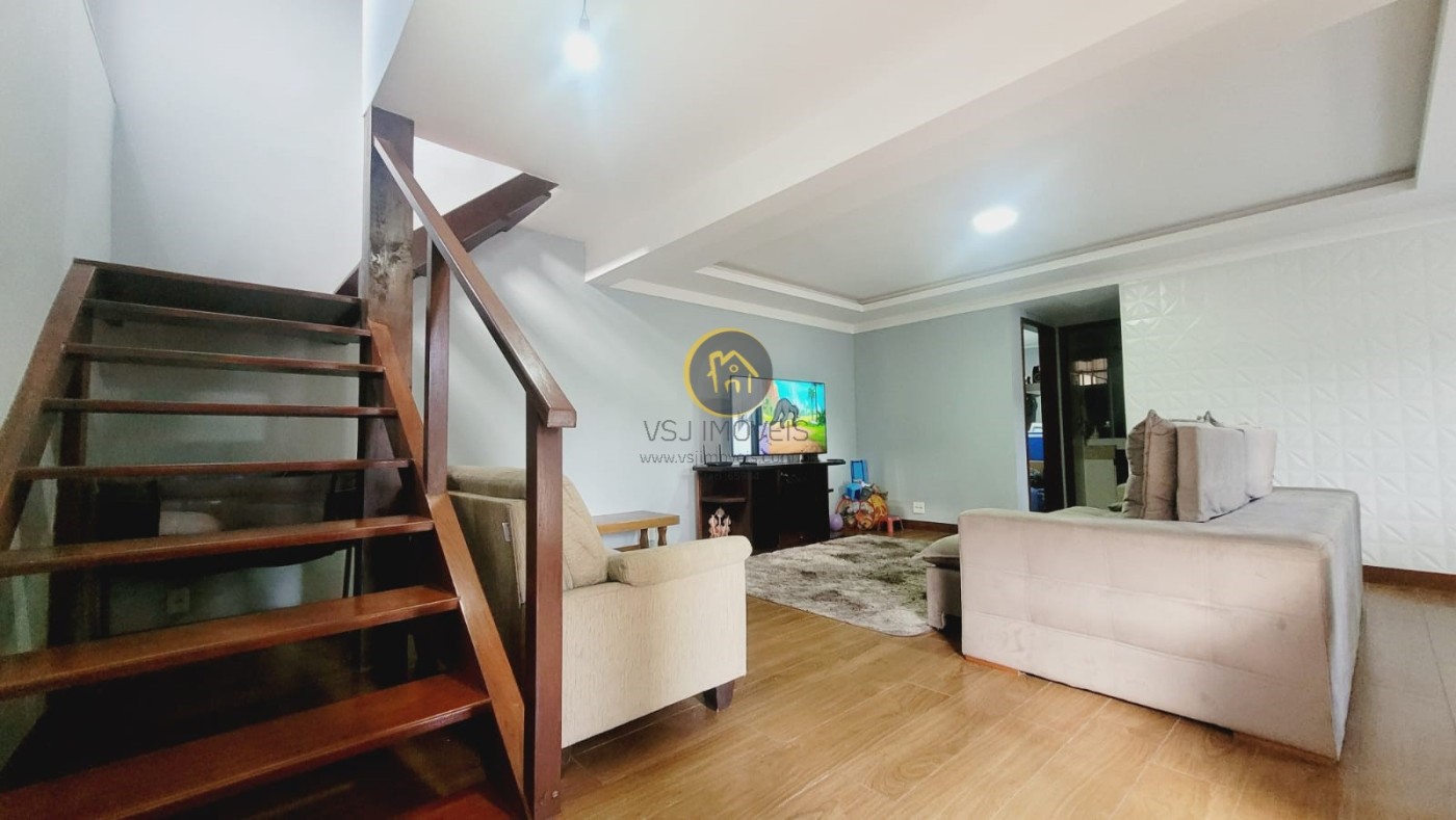 Casa à venda com 3 quartos, 219m² - Foto 4