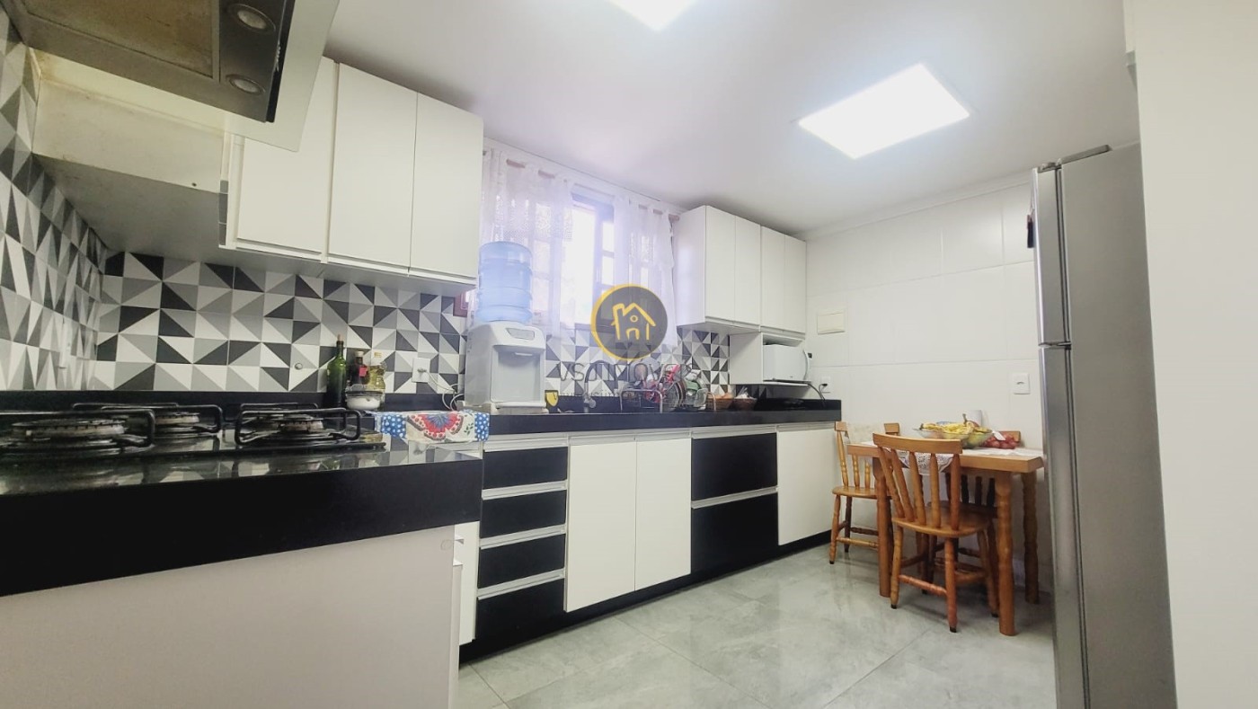 Casa à venda com 3 quartos, 219m² - Foto 12
