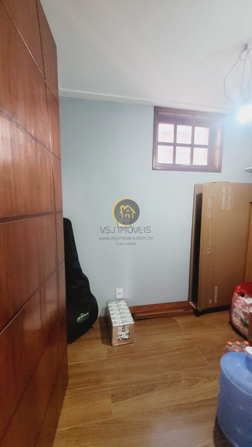 Casa à venda com 3 quartos, 219m² - Foto 15
