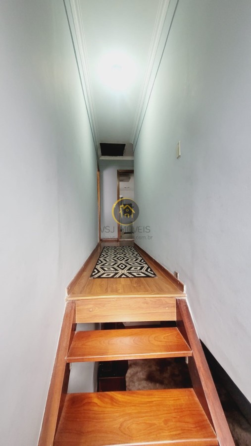 Casa à venda com 3 quartos, 219m² - Foto 16