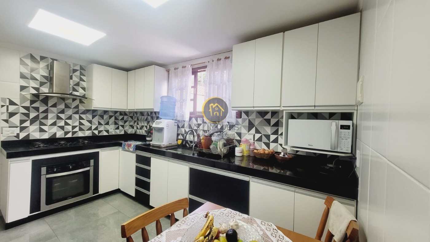 Casa à venda com 3 quartos, 219m² - Foto 13