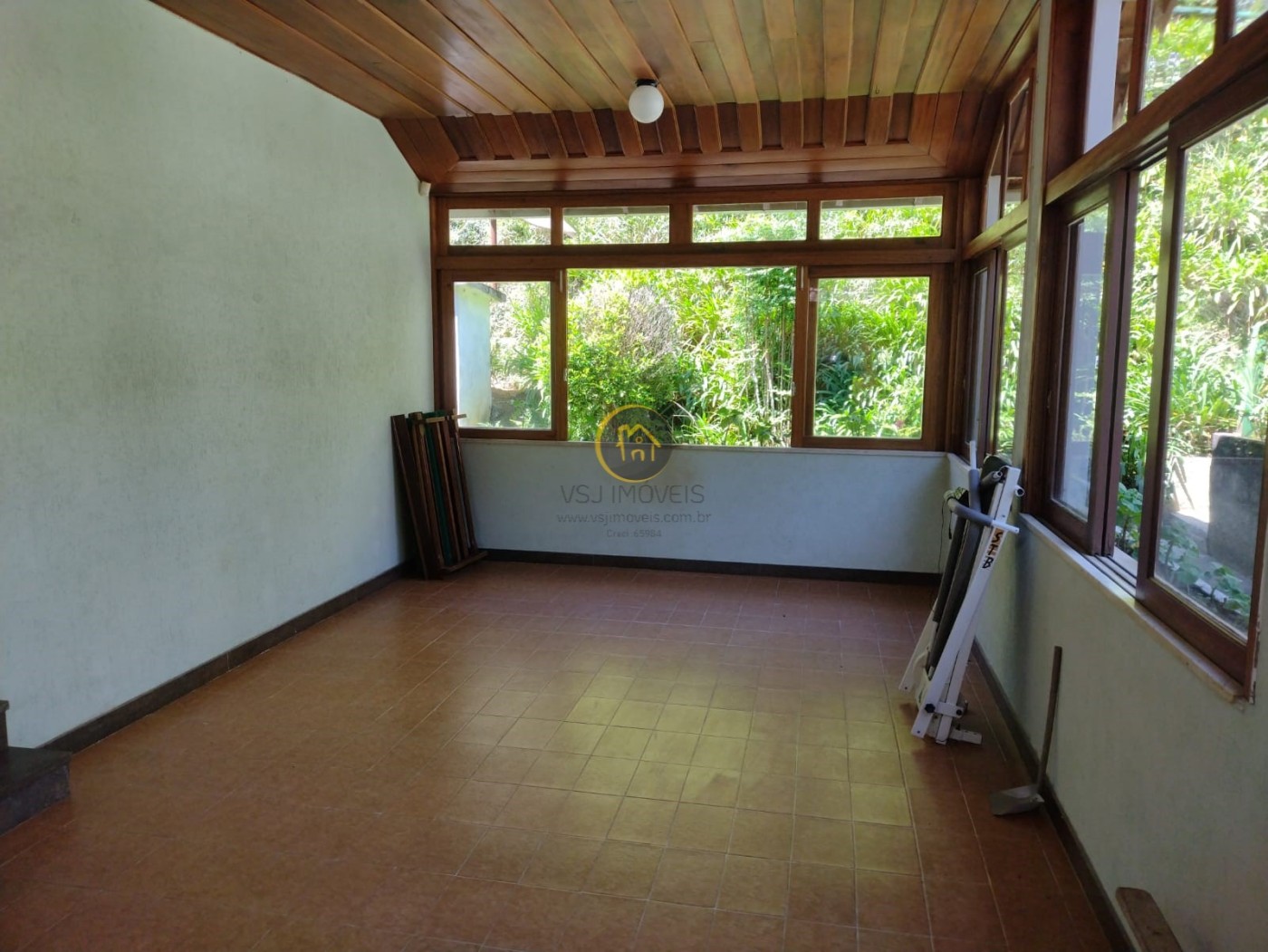 Casa à venda com 2 quartos, 350m² - Foto 11